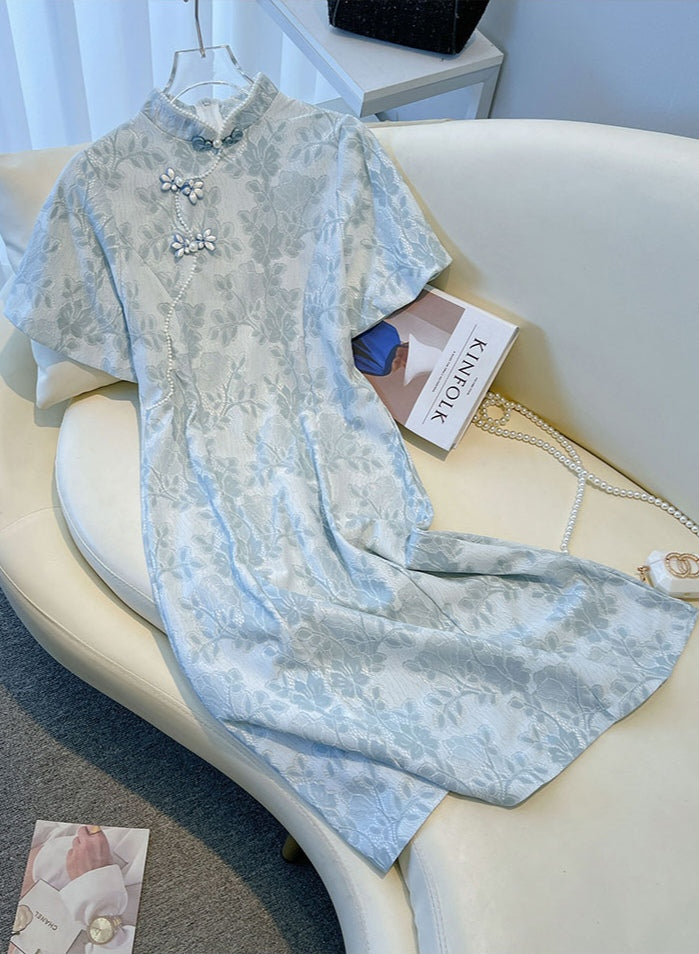 Vintage-Inspired Lace Cheongsam Dress