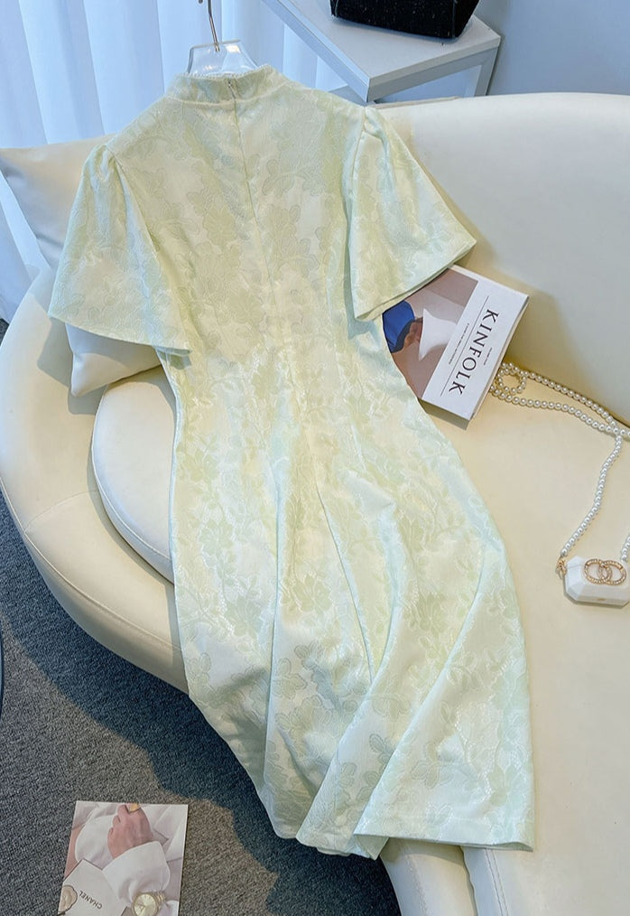 Vintage-Inspired Lace Cheongsam Dress