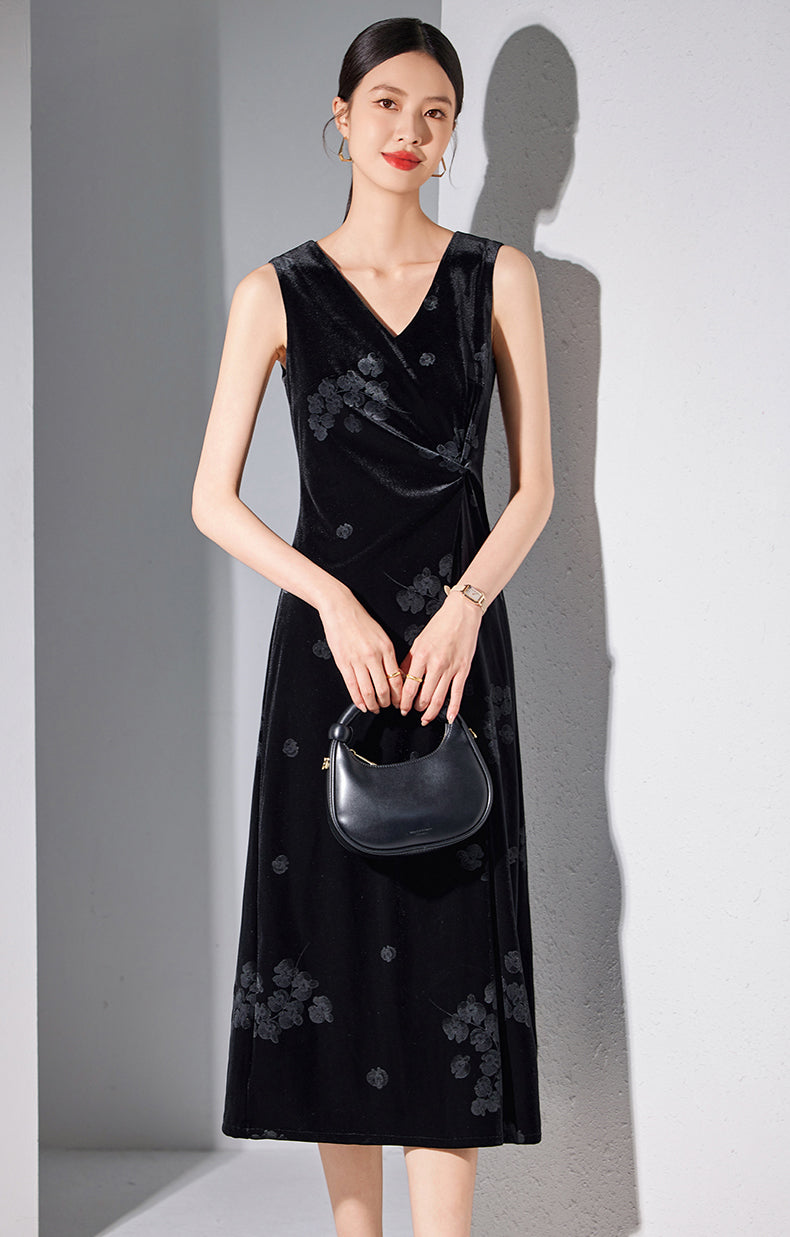 Black V-neck Sleeveless Mid-length Dress