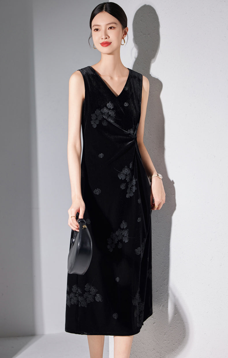 Black V-neck Sleeveless Mid-length Dress