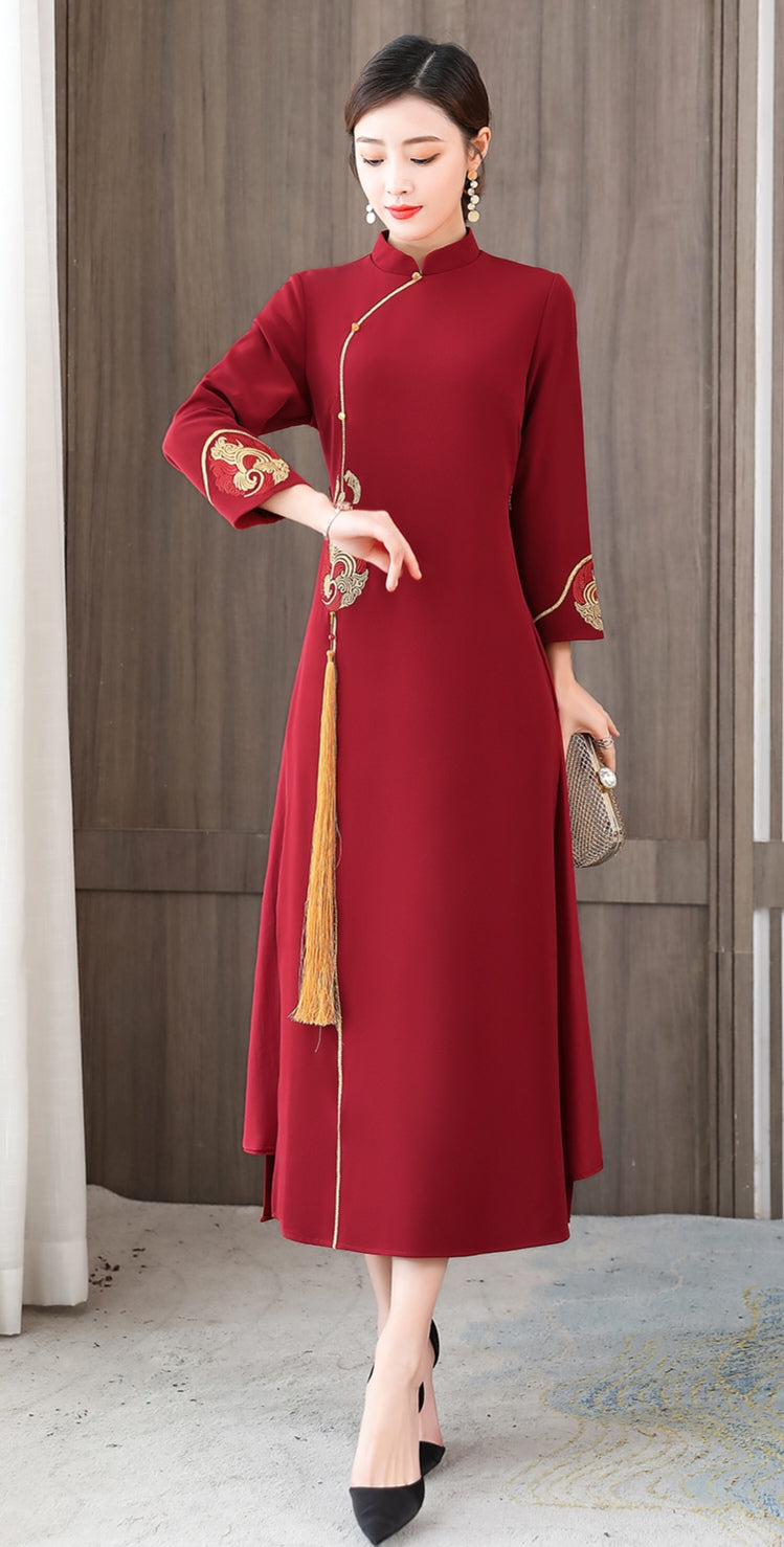 Long-Sleeve Cheongsam Dress with Tassel