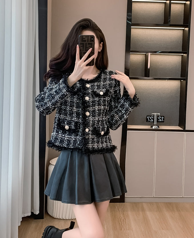 Chic Checkered Tweed Short Jacket - Ladies' Cropped Coat with Frayed Trim