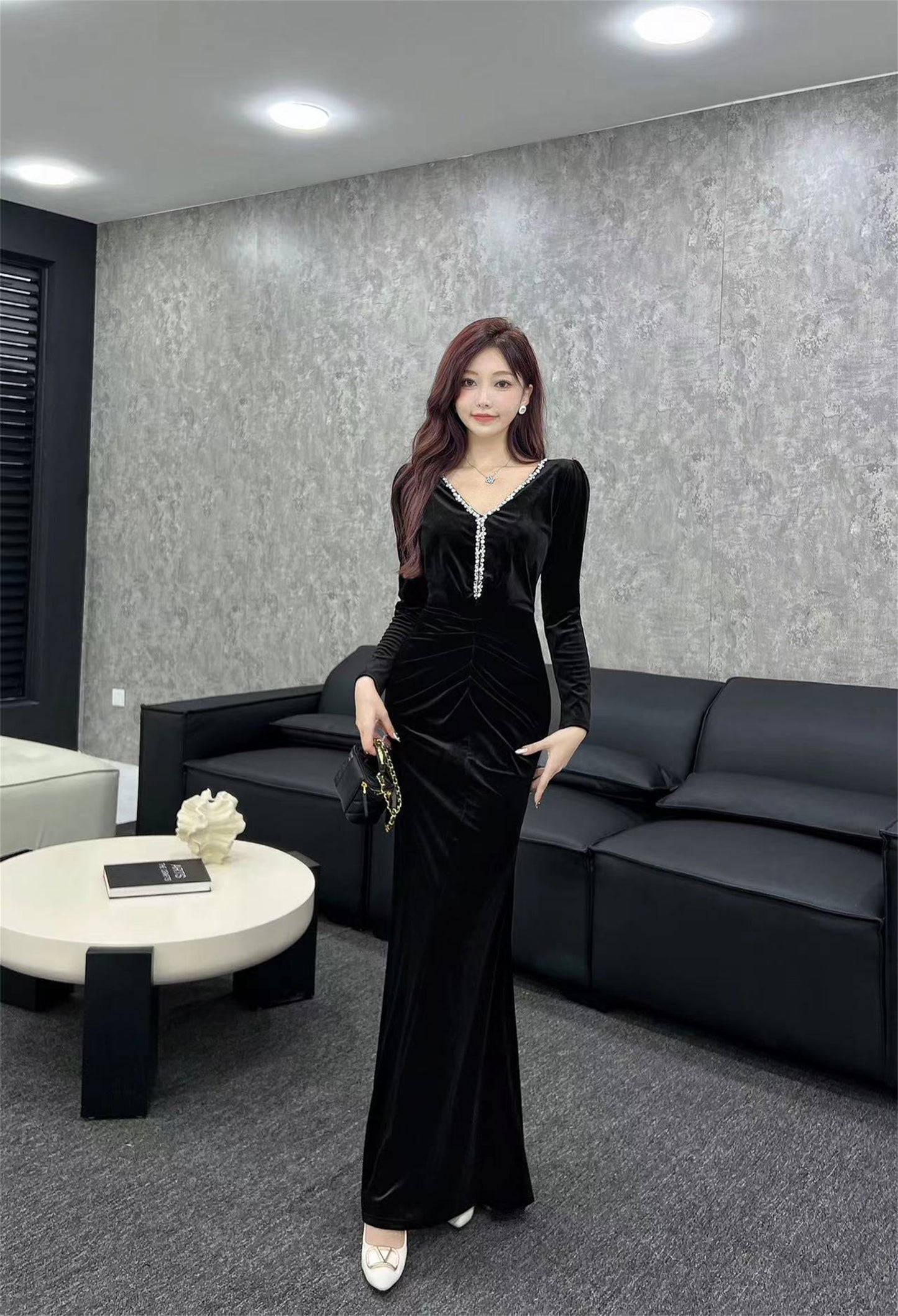 Gold Velvet Long-sleeved Decorated Dress