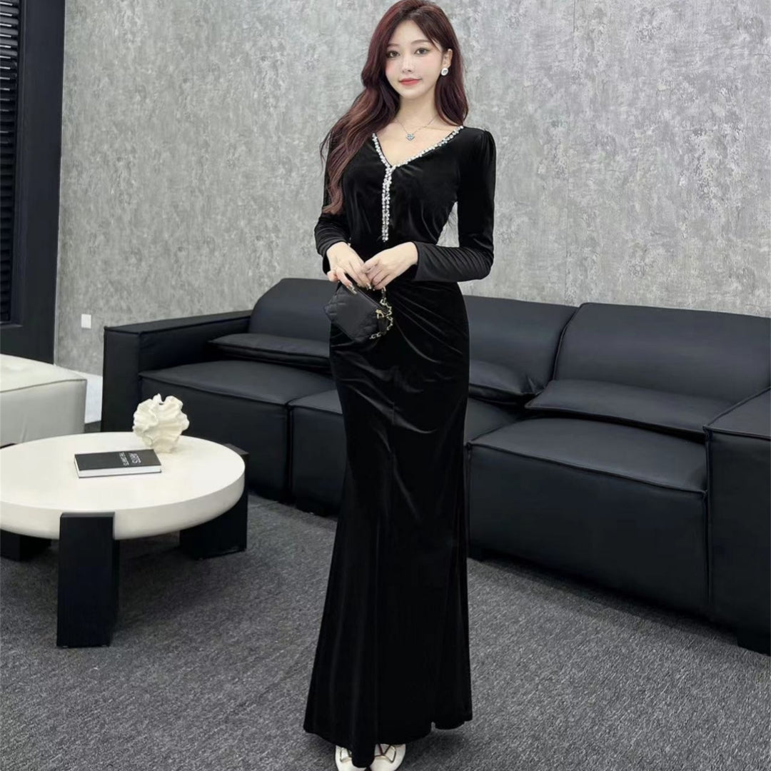 Gold Velvet Long-sleeved Decorated Dress