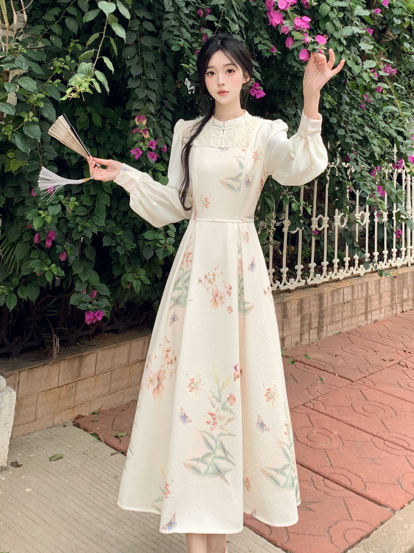 Floral Off White Mid length Cheongsam Dress