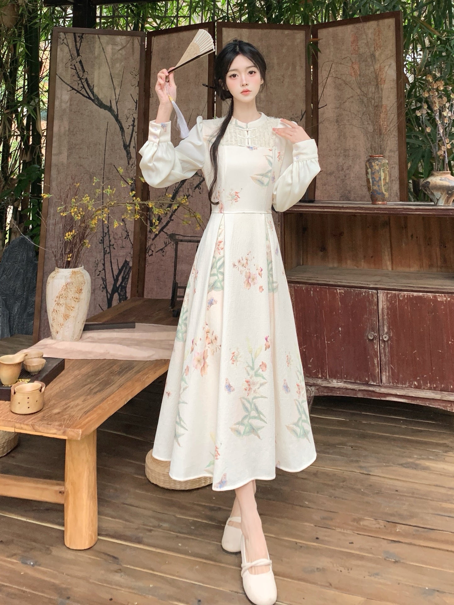 Floral Off White Mid length Cheongsam Dress