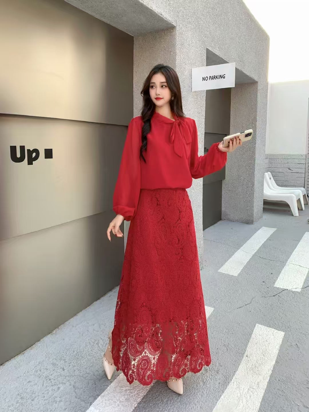 Round Neck Pullover Shirt + Lace Skirt Two Pieces Set