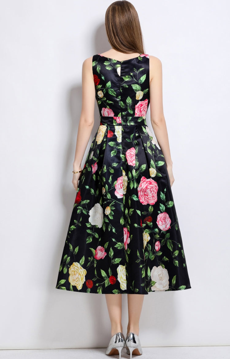 Black Round Neck Floral Sleeveless Mid-length Dress