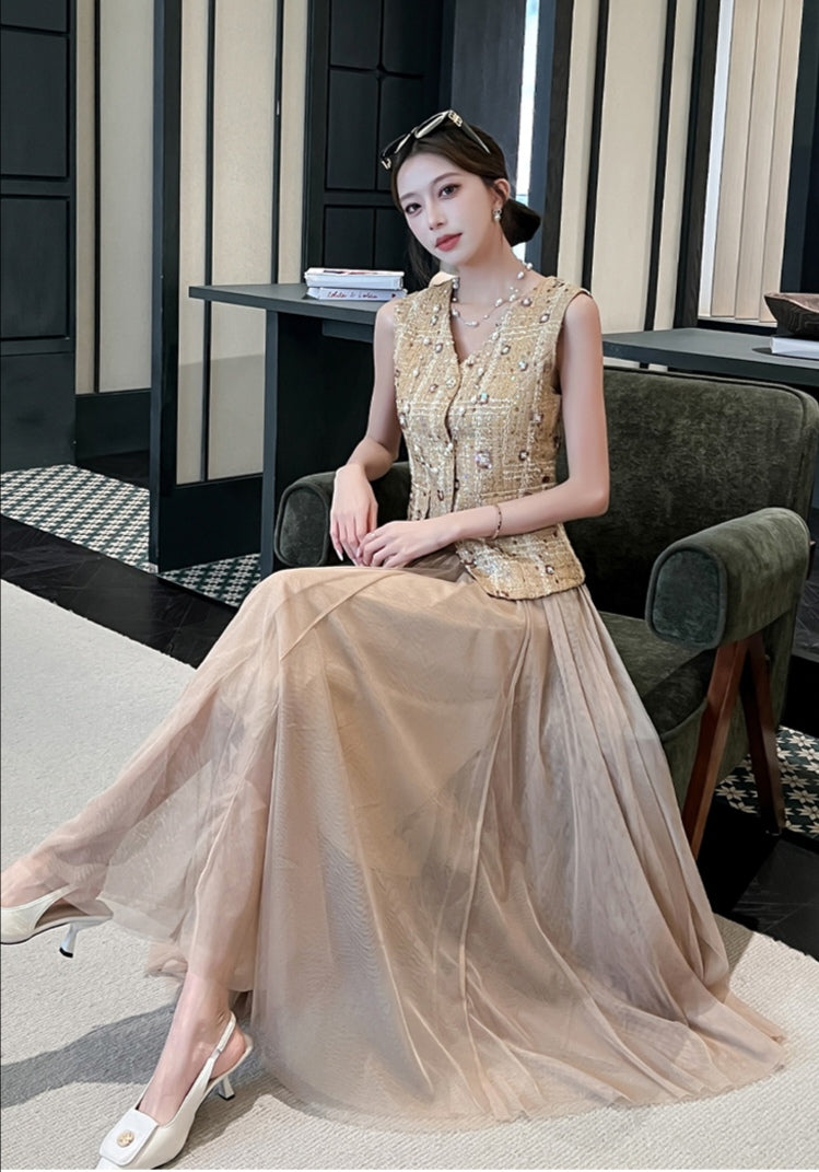 Beige Tweed Vest with Pleated Tulle Skirt