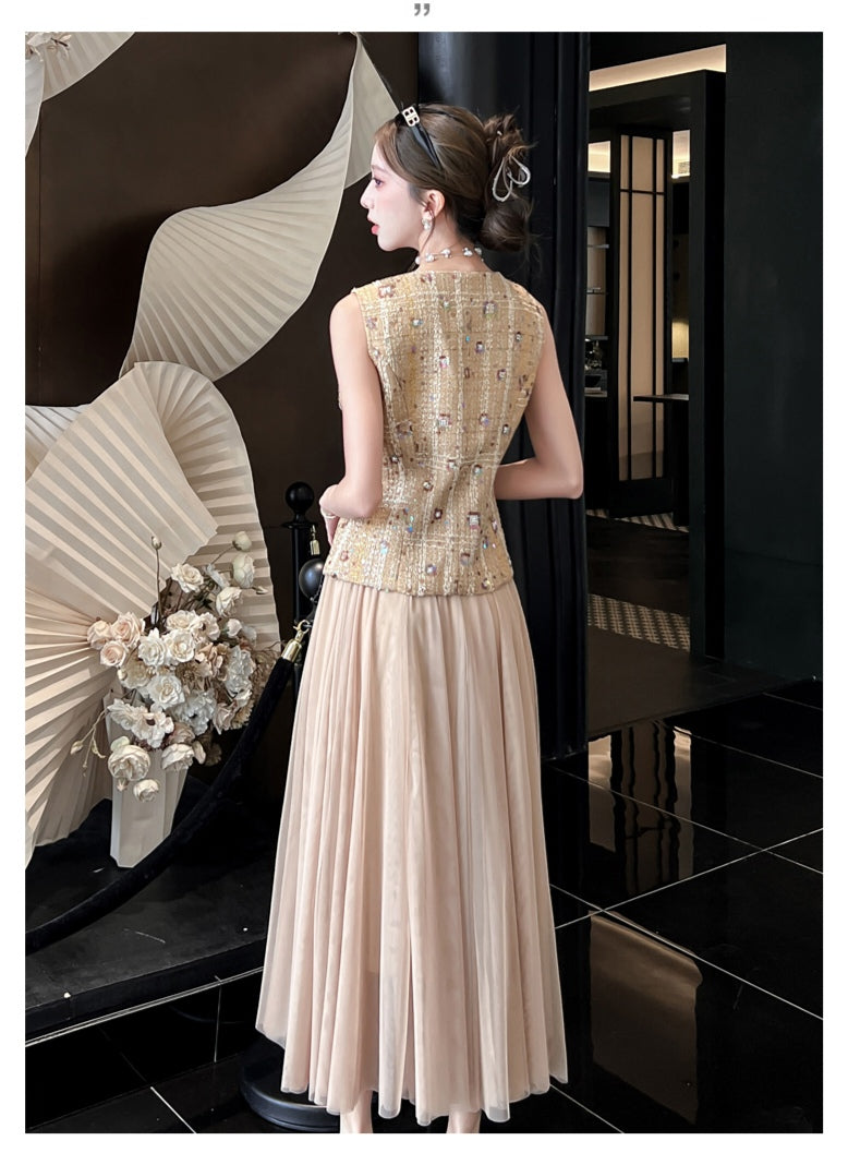 Beige Tweed Vest with Pleated Tulle Skirt