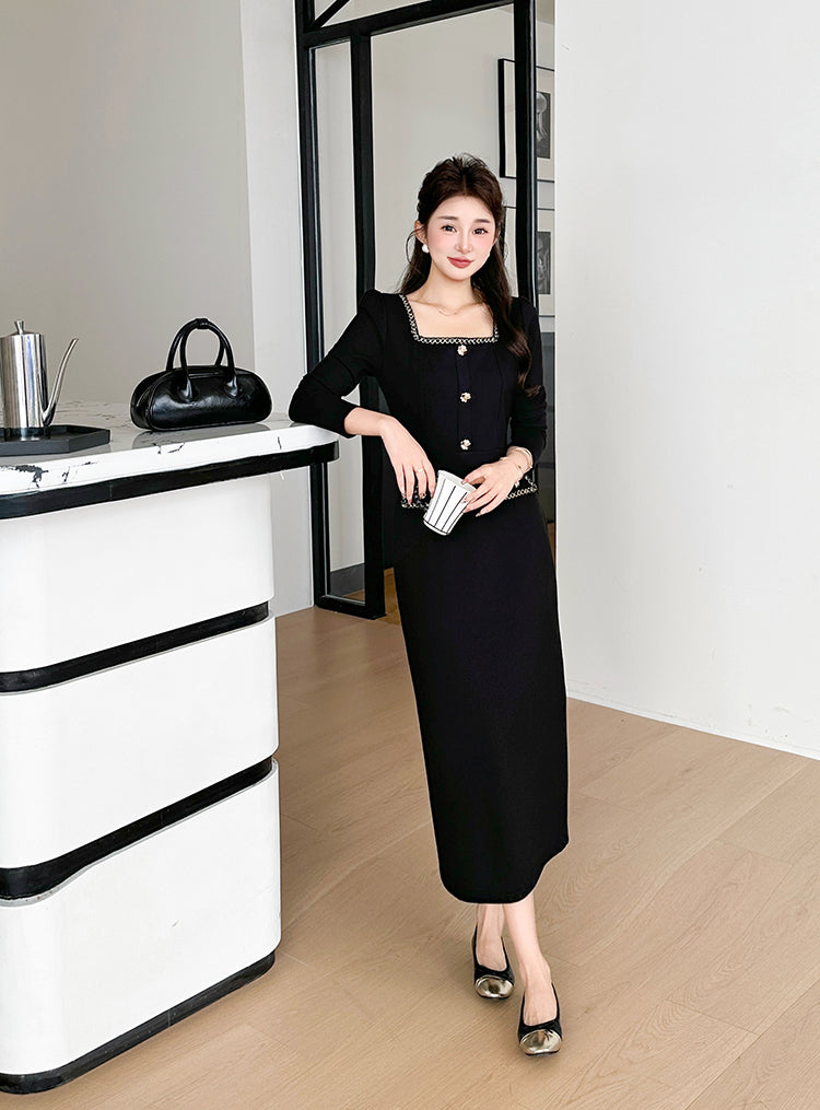Vintage Inspired Slim-Fit Black Midi Dress