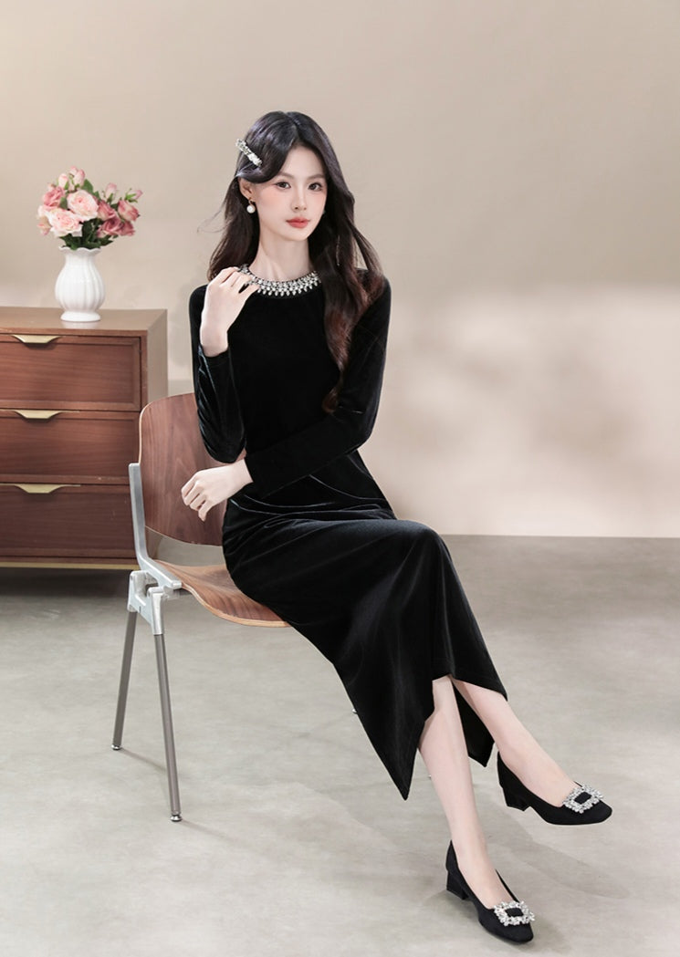 Elegant Jewel Neck Velvet Sheath Dress for Cocktail and Formal Events