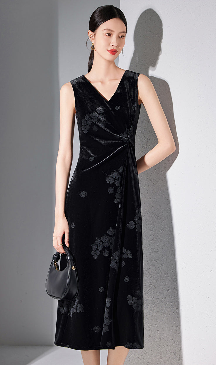 Black V-neck Sleeveless Mid-length Dress