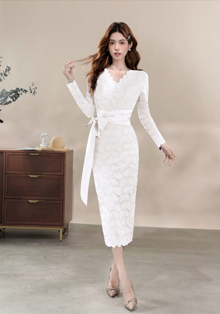 Elegant Cocktail Lace Sheath Dress with V-Neck and Sash Belt