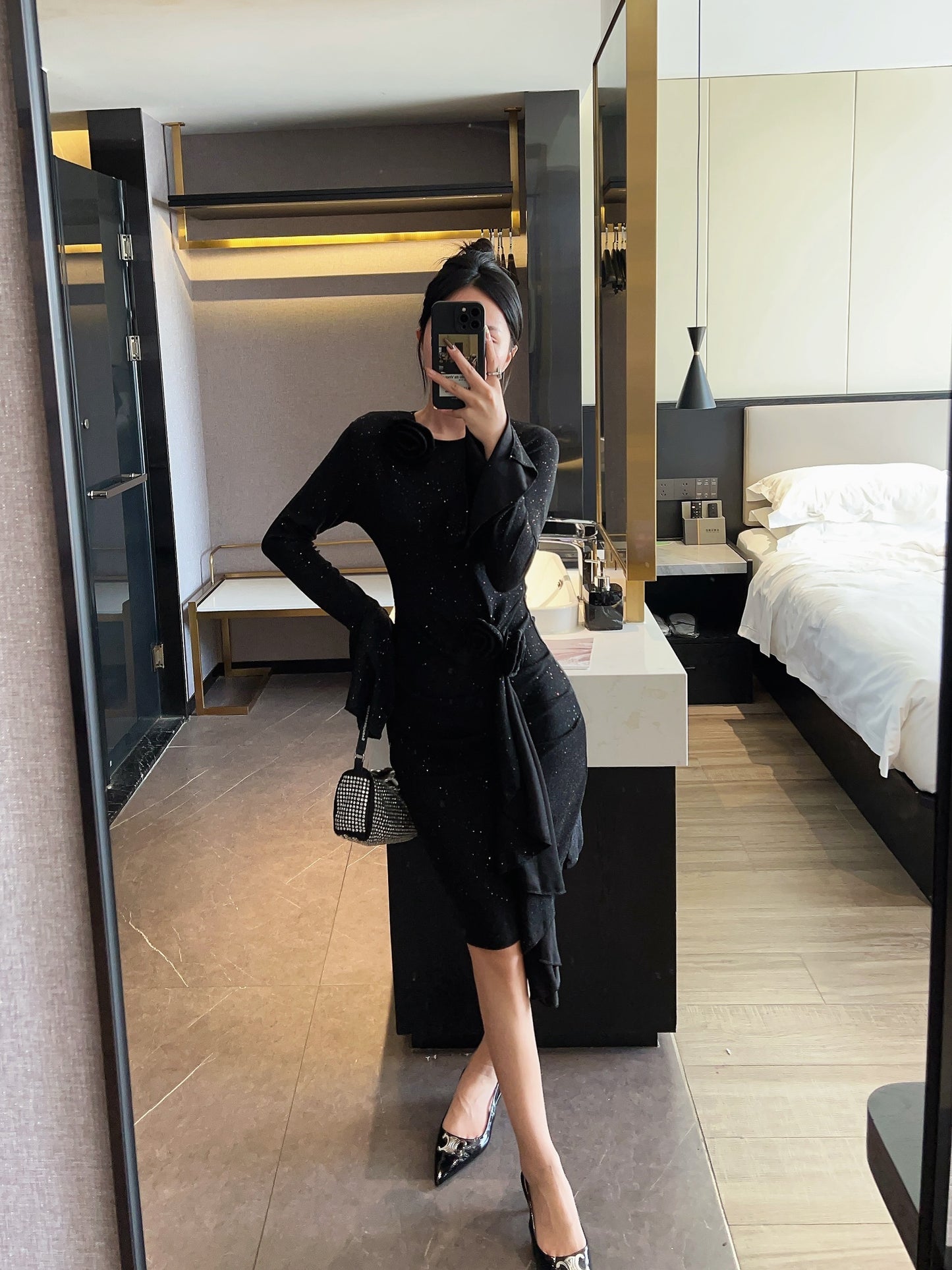 Shiny Pleated Long-sleeve Evening Dress