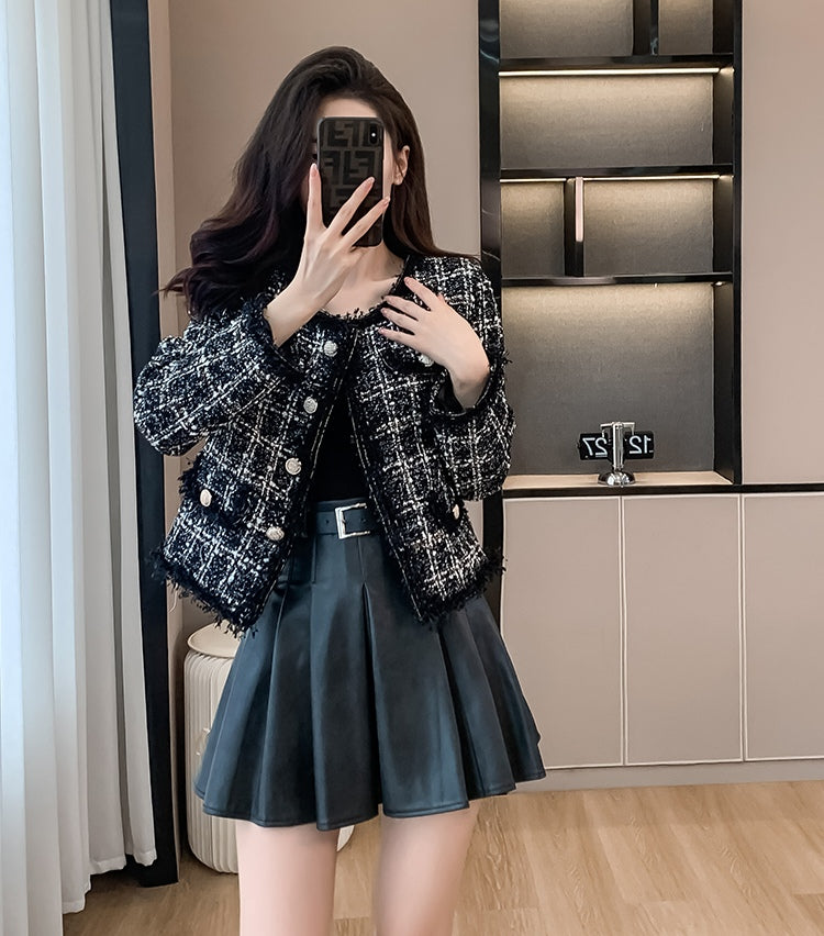 Chic Checkered Tweed Short Jacket - Ladies' Cropped Coat with Frayed Trim