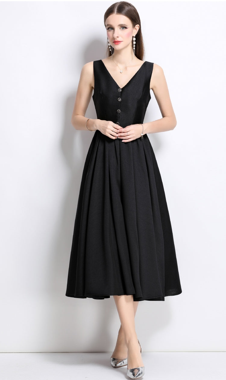 Black V-neck Sleeveless Pleated Elegant Dress