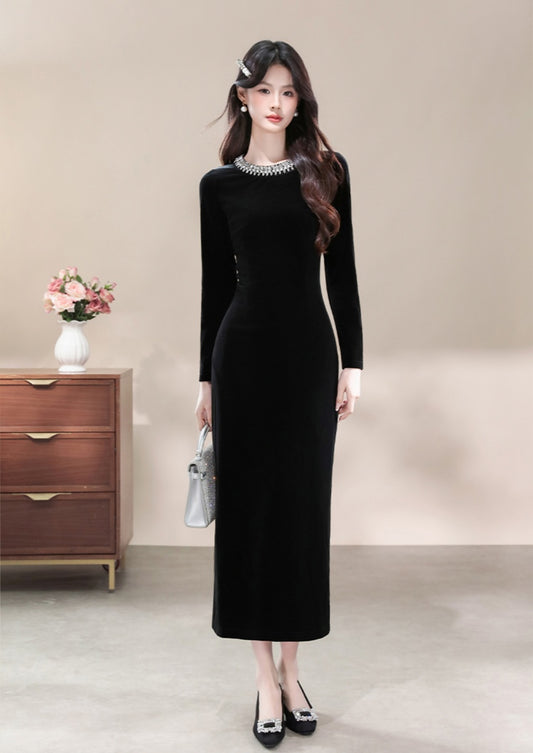 Elegant Jewel Neck Velvet Sheath Dress for Cocktail and Formal Events