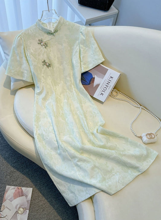 Vintage-Inspired Lace Cheongsam Dress