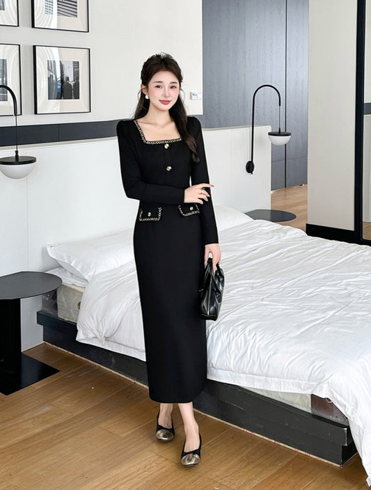 Vintage Inspired Slim-Fit Black Midi Dress
